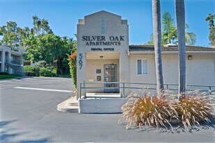 Silver Oak Apartments in Oceanside, CA - Building Photo