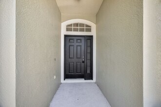 10461 Hunters Haven Blvd in Riverview, FL - Building Photo - Building Photo