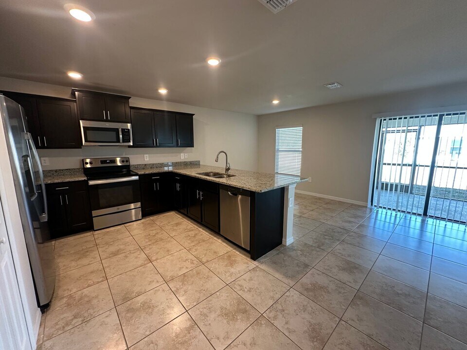 1905 NW 6th Terrace in Cape Coral, FL - Building Photo