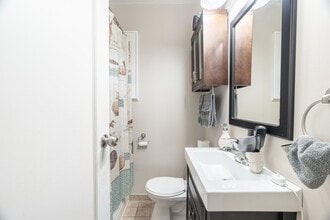 571 St James St in London, ON - Building Photo - Building Photo