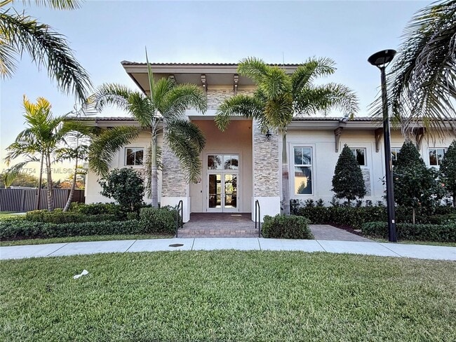 12433 NW 23rd Ct in Miami Shores, FL - Building Photo - Building Photo