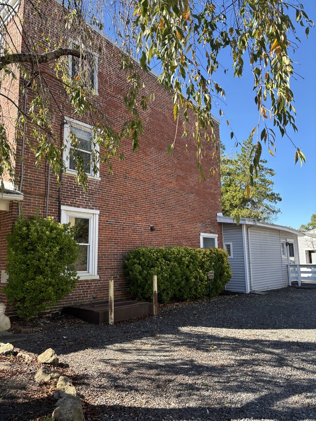 1717 Firehouse Ln in Upper Black Eddy, PA - Building Photo - Building Photo