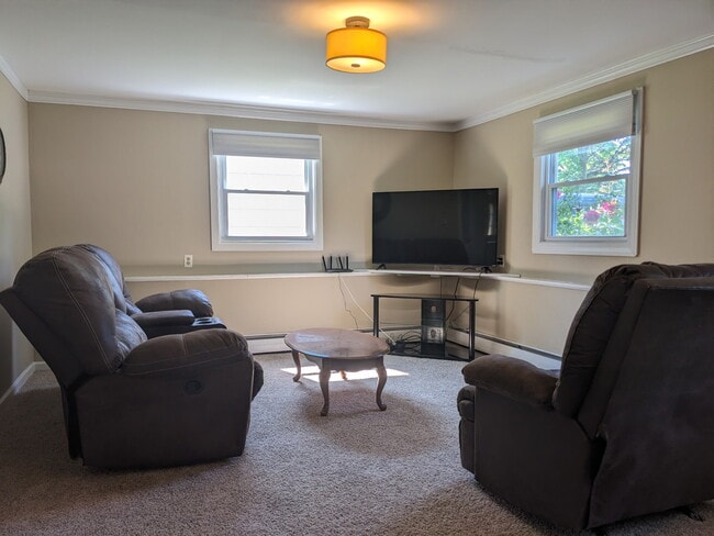 125 Mobile Dr in Rochester, NY - Building Photo - Building Photo