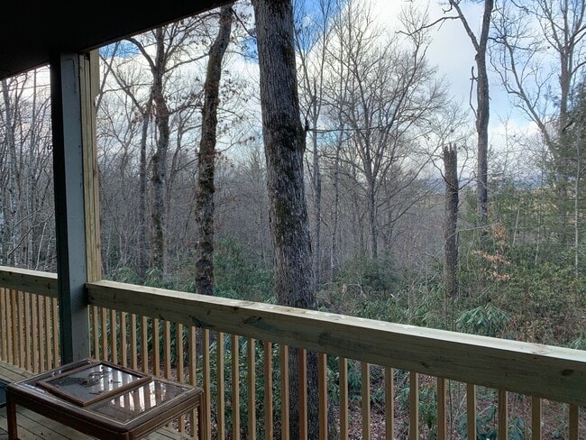 property at 101 Dundee Ln