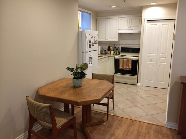 4460 11th Av W in Vancouver, BC - Building Photo - Building Photo