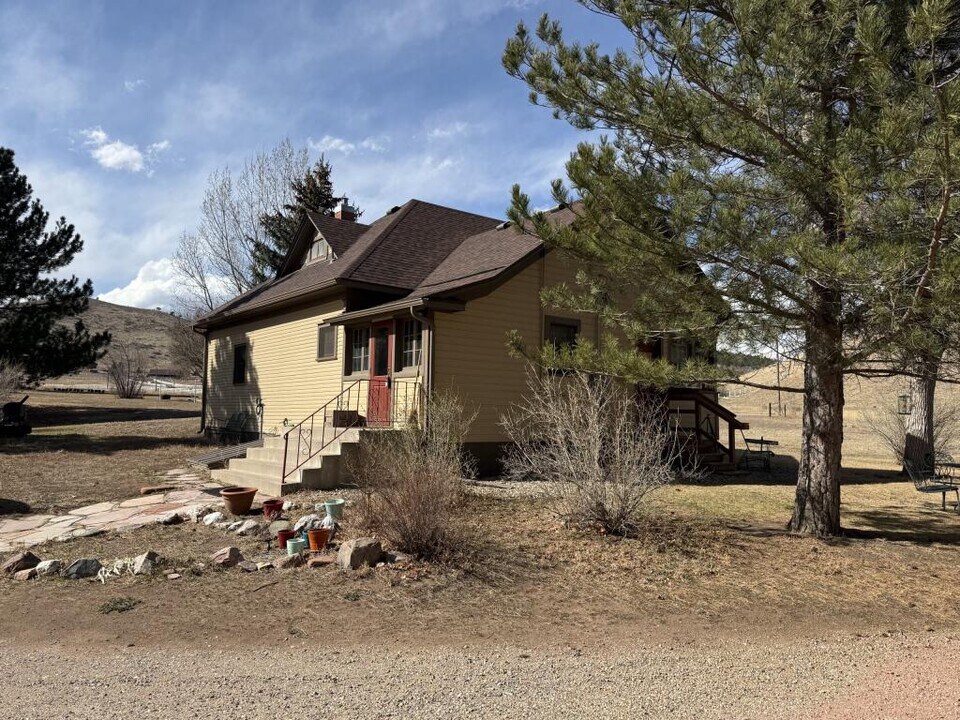 8400 W County Rd 18E in Loveland, CO - Building Photo