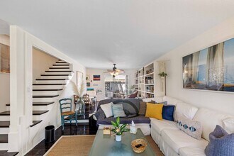 2117 Rockefeller Ln in Redondo Beach, CA - Building Photo - Building Photo