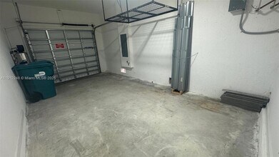 25282 SW 108th Ave in Homestead, FL - Foto de edificio - Building Photo