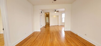 4954 W Irving Park Rd-Unit -2 in Chicago, IL - Building Photo - Building Photo