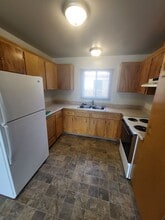 1700 E Long St in Carson City, NV - Foto de edificio - Building Photo