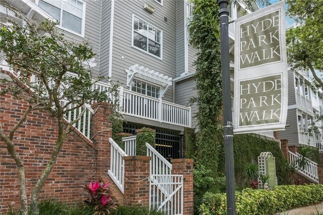 800 S Dakota Ave, Unit 315 in Tampa, FL - Foto de edificio - Building Photo