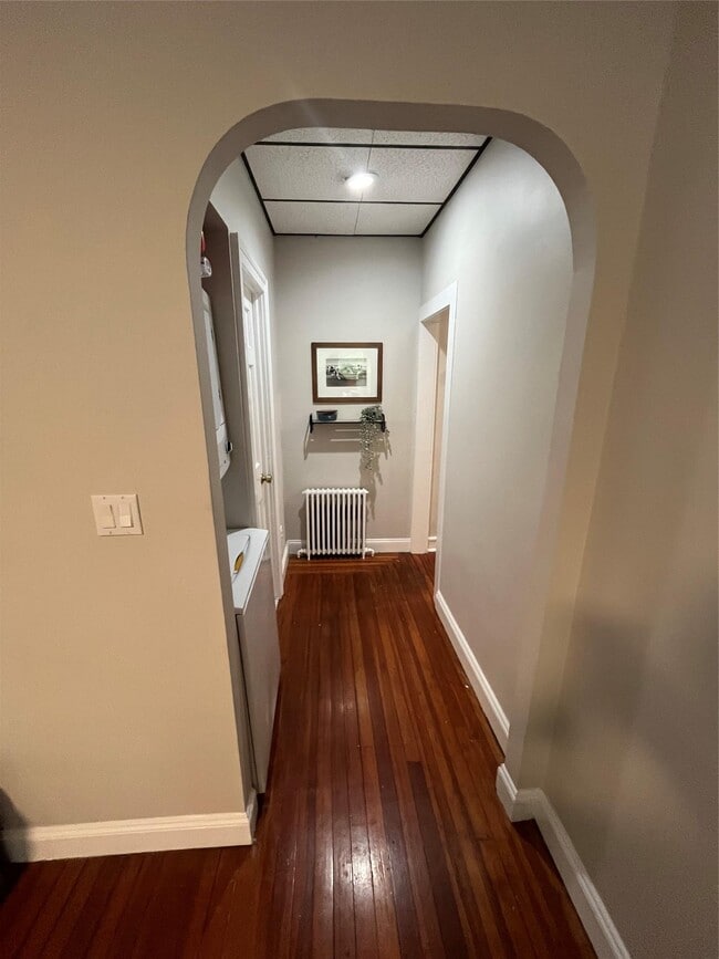 65 Summit Ave in Sea Cliff, NY - Building Photo - Building Photo