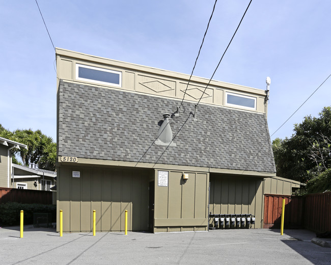 5120 Shafter Ave in Oakland, CA - Building Photo - Building Photo