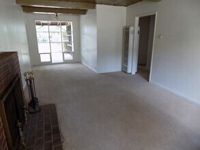 2537 Greta Pl in San Luis Obispo, CA - Building Photo - Building Photo