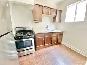 4348 Lockwood Ave in Los Angeles, CA - Building Photo - Building Photo
