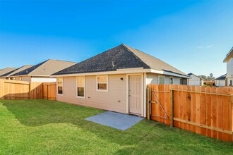 220 Pronghorn Dr in Huntsville, TX - Building Photo - Building Photo