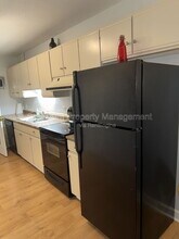 35 Mathews Ave in Waterville, ME - Building Photo - Building Photo