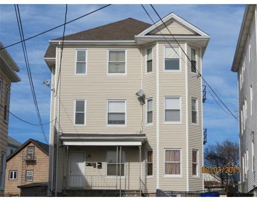 430 County St in Fall River, MA - Building Photo