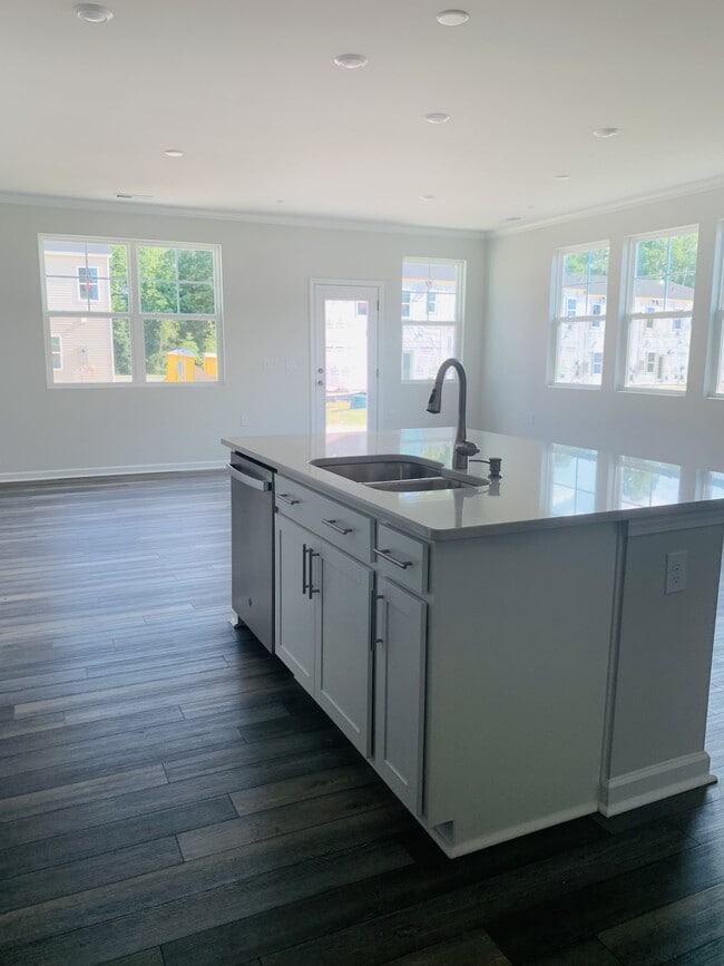 6011 Grey Colt Wy in Durham, NC - Foto de edificio - Building Photo