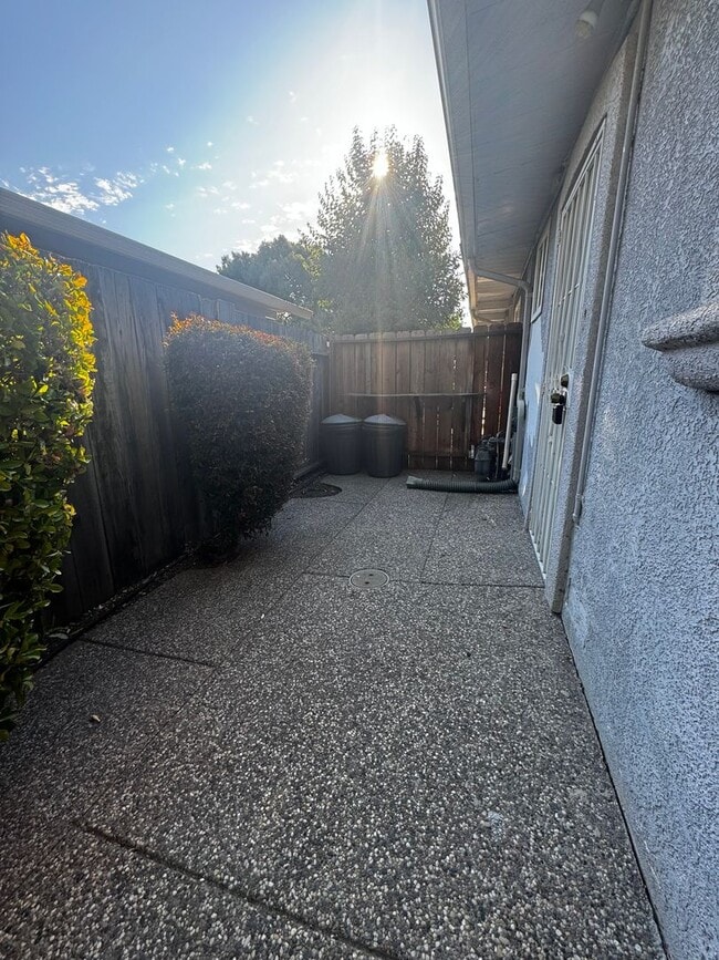 295 Roswell Dr in Milpitas, CA - Building Photo - Building Photo