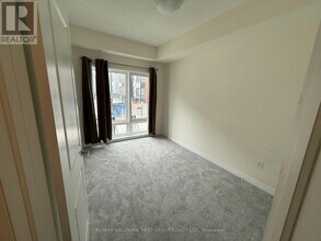 235-235 McLevin Ave in Toronto, ON - Building Photo - Building Photo
