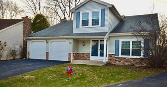 641 White Ct in Gurnee, IL - Building Photo