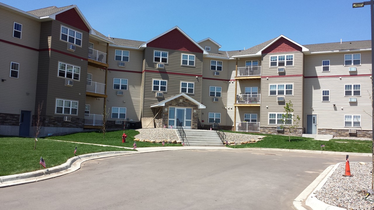 Northern Star Apartments in Big Lake, MN - Building Photo