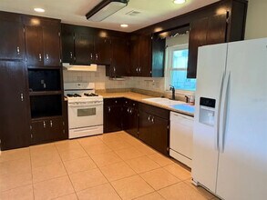 3446 NE 11th St in Ocala, FL - Building Photo - Building Photo