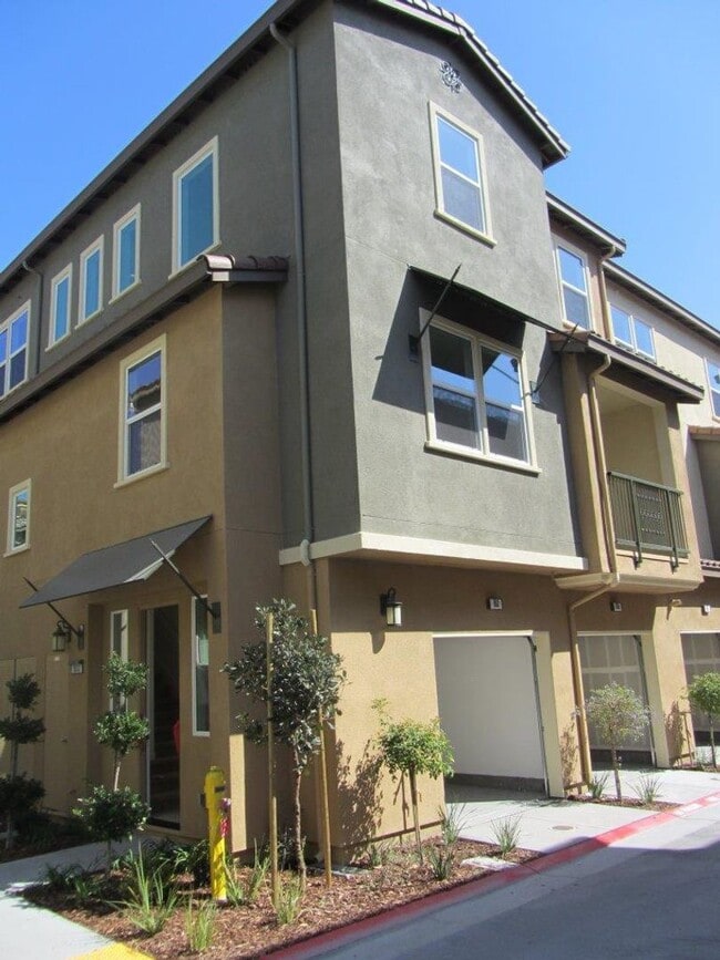 953 Glen Valley Terrace in Sunnyvale, CA - Building Photo - Building Photo