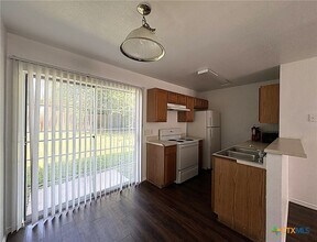 5709 Redstone Dr in Killeen, TX - Building Photo - Building Photo