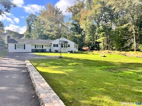 267 Thunder Hill Dr in Stamford, CT - Building Photo - Building Photo