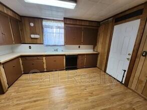 829 W Chelan Ave in Spokane, WA - Building Photo - Building Photo