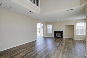 708 Fallcreek Run in Chesapeake, VA - Foto de edificio - Building Photo