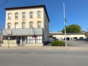 587 Main St in Poughkeepsie, NY - Building Photo - Building Photo