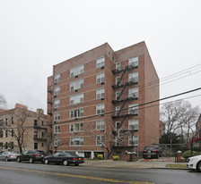 37-15 Parsons Blvd Apartments