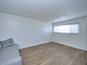 Orange Grove Apartments in Sacramento, CA - Foto de edificio - Building Photo