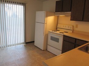 Hawthorne Townhomes in Burlington, IA - Foto de edificio - Interior Photo