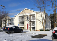 Maloff Towers Apartments in Chittenango, NY - Foto de edificio - Building Photo