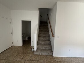 4060 E Melinda Ln in Phoenix, AZ - Building Photo - Building Photo