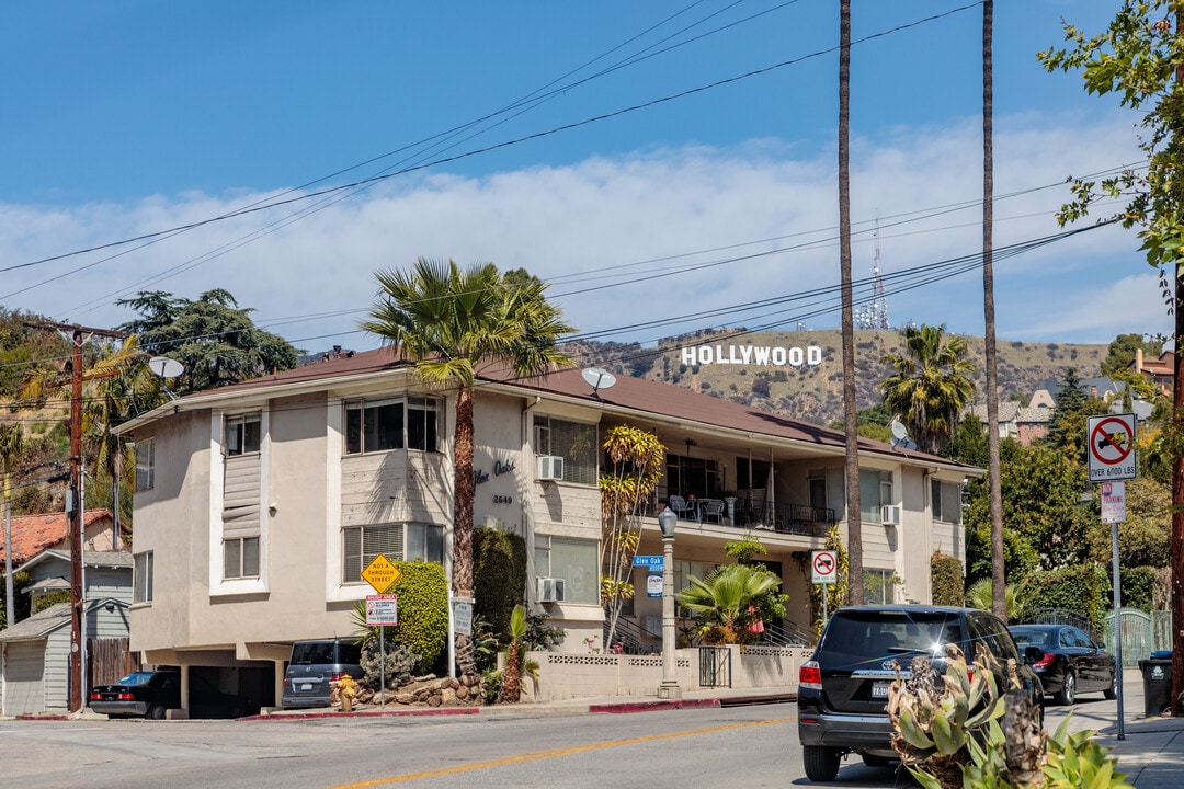 2649 N Beachwood Dr, Unit 3 in Los Angeles, CA - Building Photo
