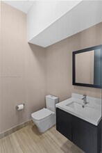 8415 NW 34th St in Doral, FL - Building Photo - Building Photo