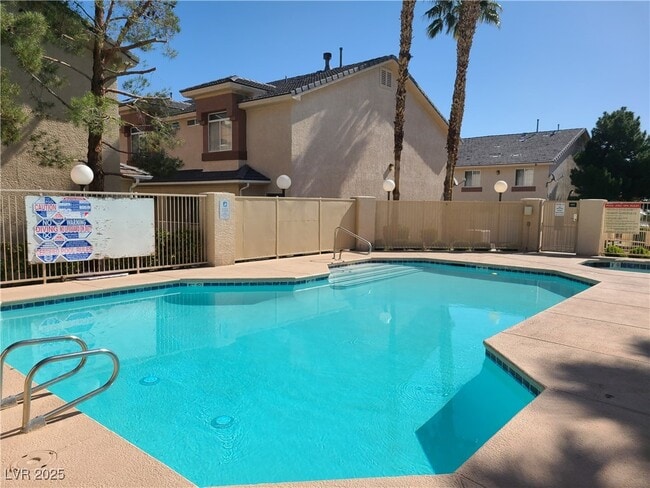 property at 932 Dusty Creek St