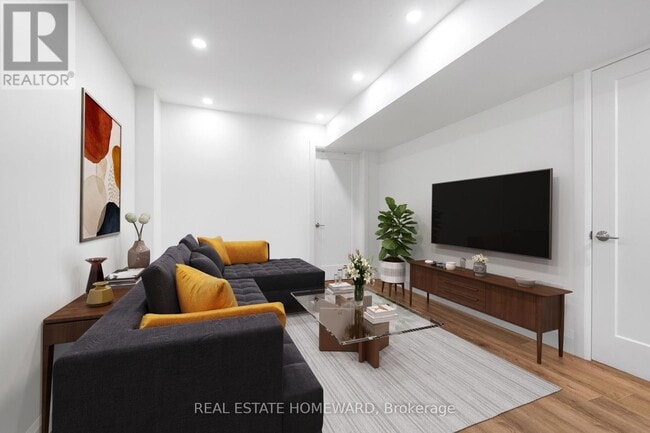 52 Garnock Ave in Toronto, ON - Building Photo - Building Photo
