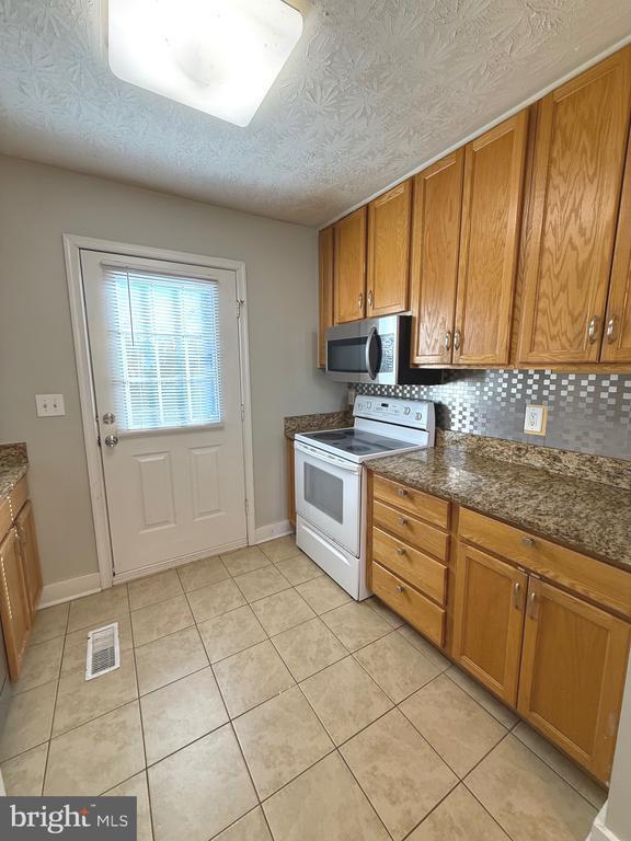 17141 Gail Dr in King George, VA - Building Photo - Building Photo