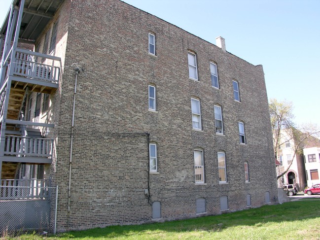 4543 S St. Lawrence Ave in Chicago, IL - Building Photo - Building Photo