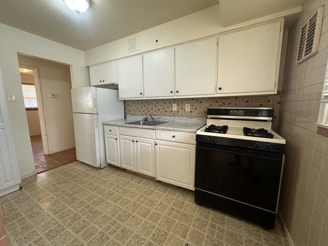 400 Lancashire Rd in St. Louis, MO - Building Photo - Building Photo