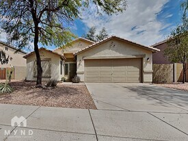3811 S 74th Dr in Phoenix, AZ - Building Photo