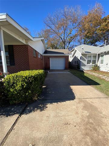 304 S Waco St in Weatherford, TX - Building Photo - Building Photo