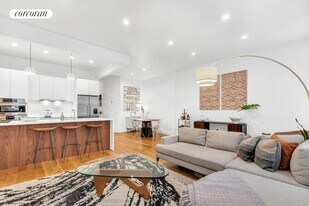 36 Dominick St in New York, NY - Building Photo