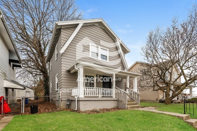 736 McCleary Ave in Dayton, OH - Foto de edificio - Building Photo